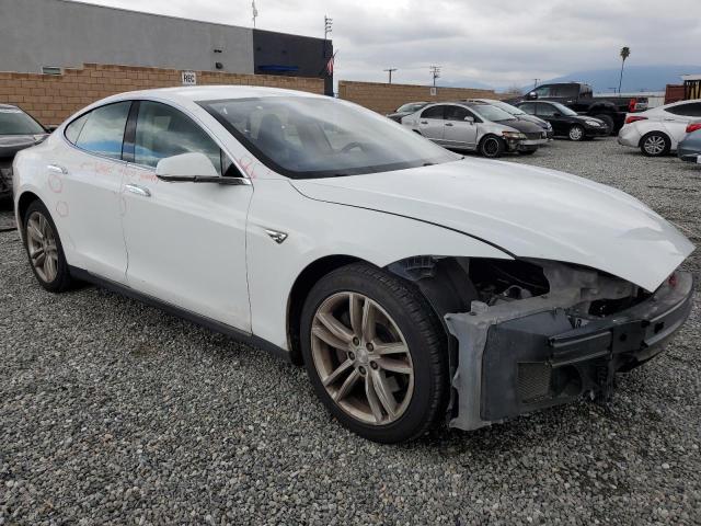 5YJSA1S18EFP36615 - 2014 TESLA MODEL S თეთრი ფოტო 4