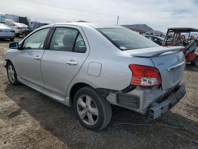 JTDBT903871140865 - 2007 TOYOTA YARIS SILVER photo 2