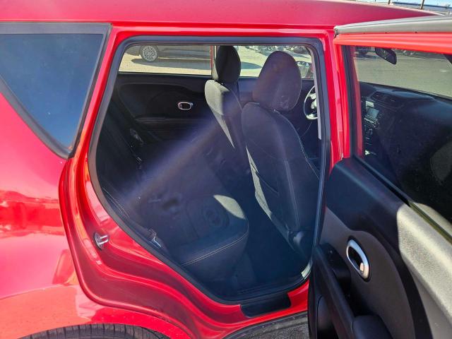 KNDJP3A58G7861066 - 2016 KIA SOUL + RED photo 6