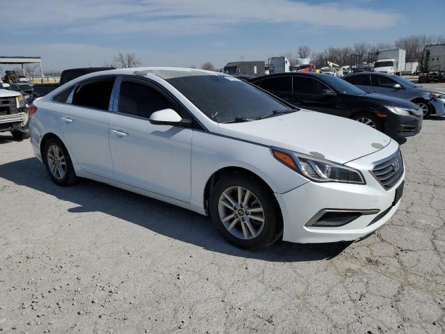 5NPE24AF5HH548102 - 2017 HYUNDAI SONATA SE WHITE photo 4