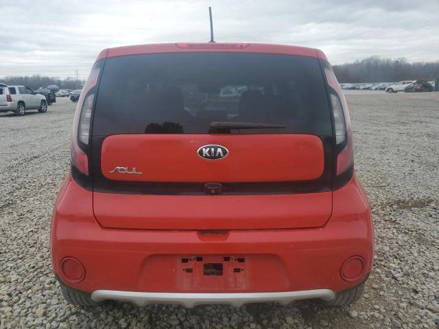 KNDJP3A57H7417615 - 2017 KIA SOUL + RED photo 6