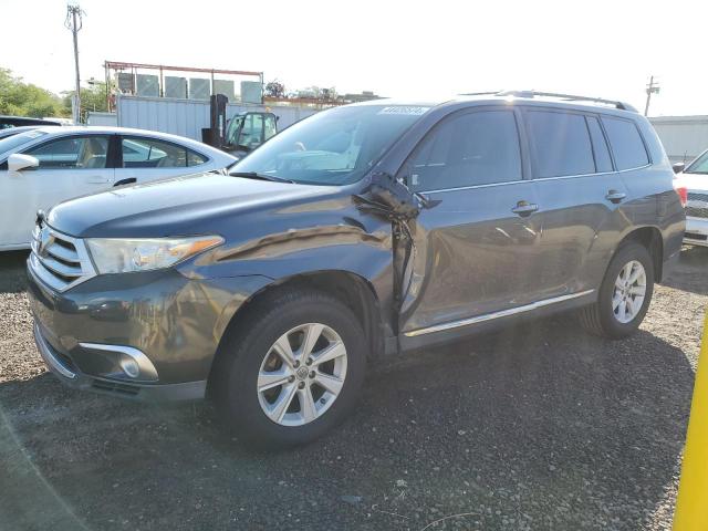 2013 TOYOTA HIGHLANDER BASE, 