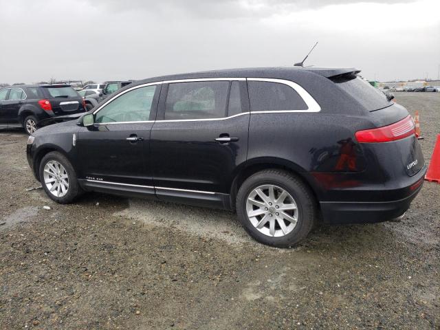 2LMHJ5NK6JBL00424 - 2018 LINCOLN MKT BLACK photo 2