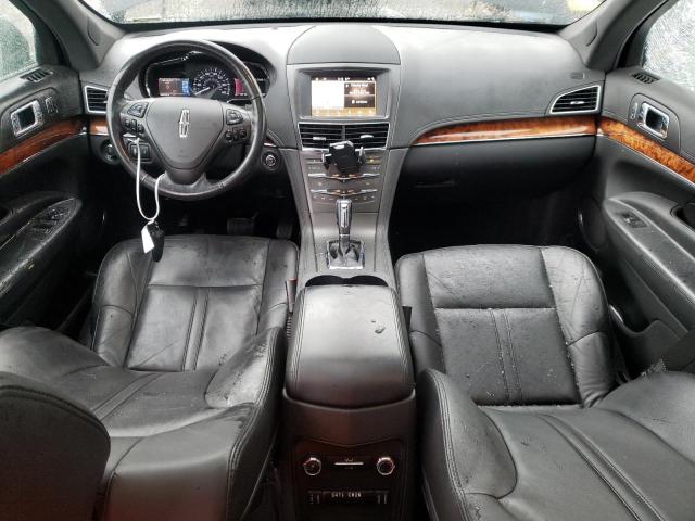 2LMHJ5NK6JBL00424 - 2018 LINCOLN MKT BLACK photo 8