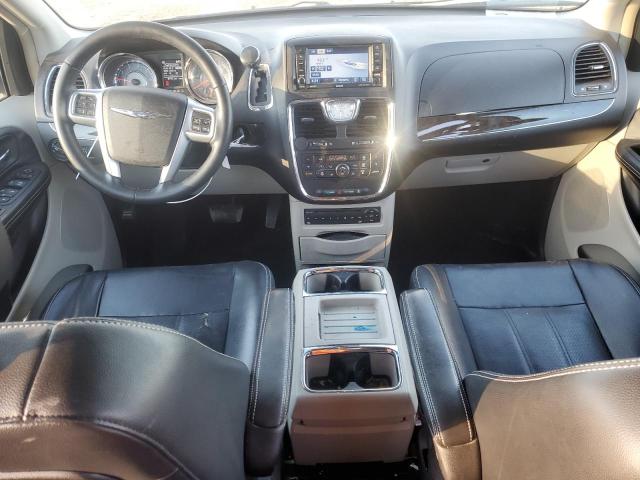 2C4RC1CG5CR362557 - 2012 CHRYSLER TOWN & COU TOURING L RED photo 8