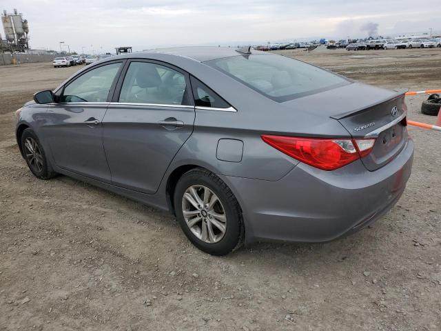 5NPEB4AC9DH664483 - 2013 HYUNDAI SONATA GLS GRAY photo 2