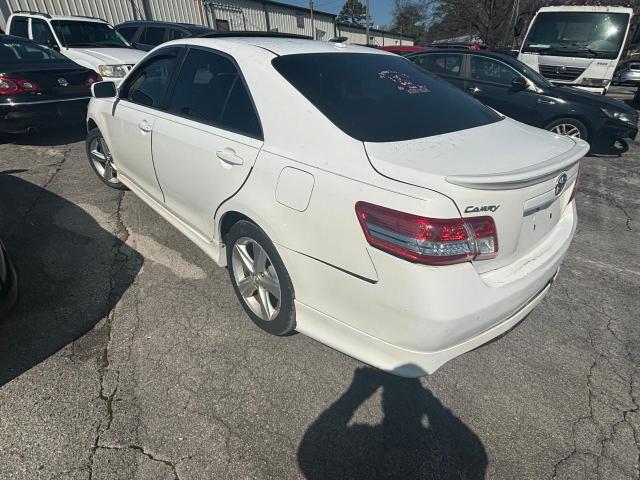 4T1BK3EK3BU617558 - 2011 TOYOTA CAMRY SE WHITE photo 3