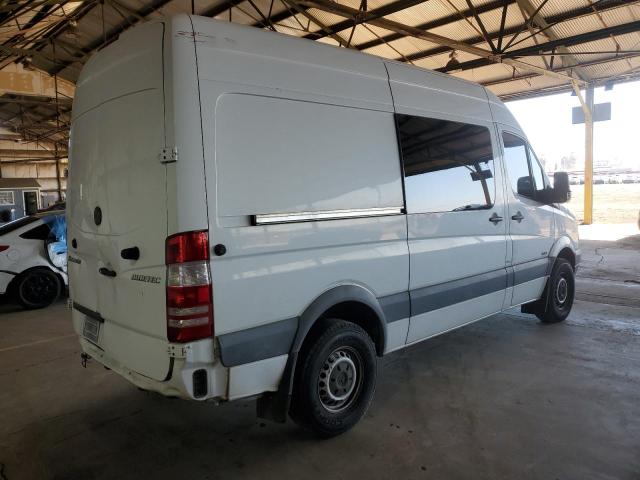 WD4PE7CC9B5514181 - 2011 MERCEDES-BENZ SPRINTER 2500 WHITE photo 3