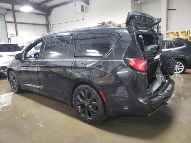 2C4RC1EG8JR364488 - 2018 CHRYSLER PACIFICA TOURING L PLUS BLACK photo 2