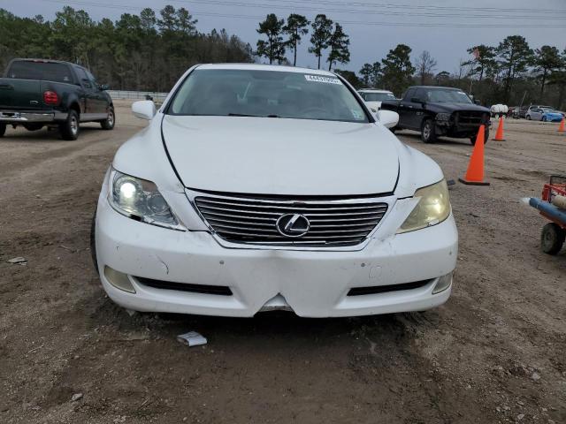 JTHBL46F985063209 - 2008 LEXUS LS 460 WHITE photo 5