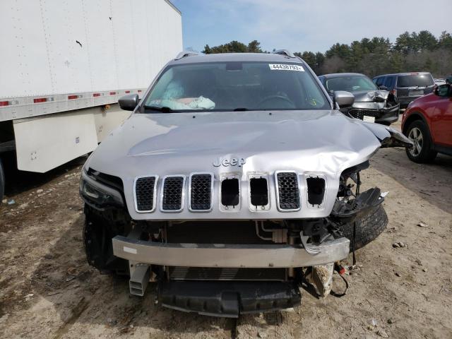 1C4PJMLB2KD379840 - 2019 JEEP CHEROKEE LATITUDE PLUS SILVER photo 5