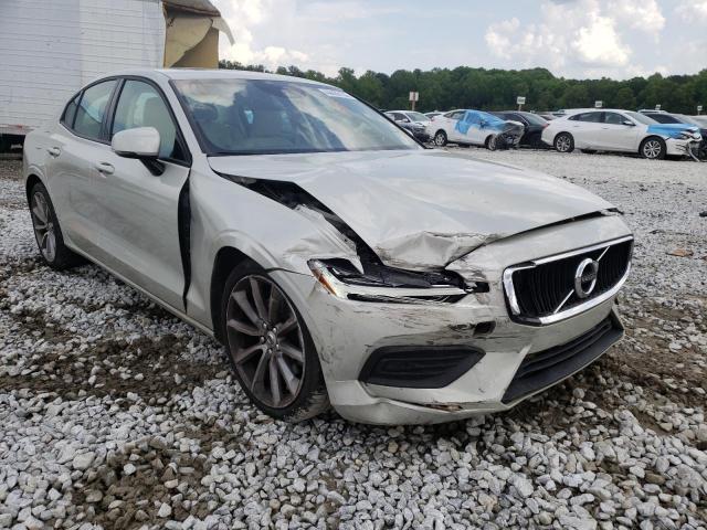 7JR102FKXKG010037 - 2019 VOLVO S60 T5 MOMENTUM CREAM photo 1