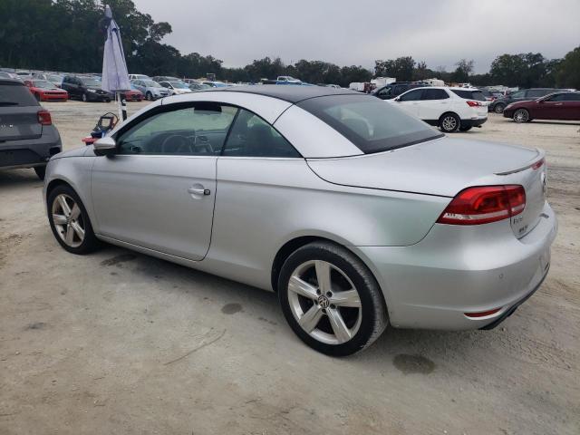 WVWFW7AH0CV004935 - 2012 VOLKSWAGEN EOS LUX SILVER photo 2