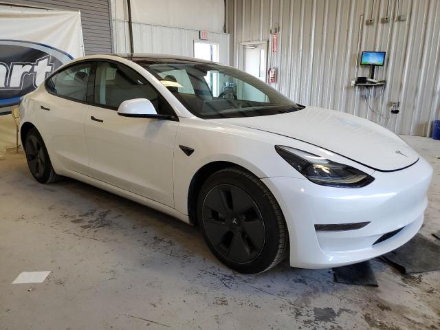 5YJ3E1EA6PF436112 - 2023 TESLA MODEL 3 WHITE photo 4