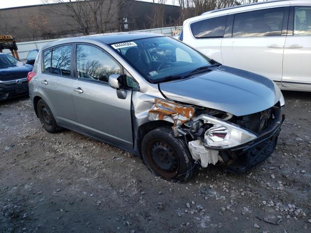 3N1BC13E87L393291 - 2007 NISSAN VERSA S GRAY photo 4