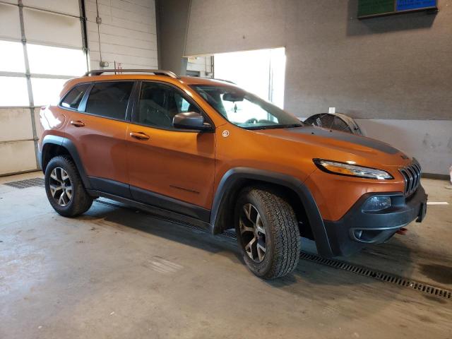 1C4PJMBB2GW156971 - 2016 JEEP CHEROKEE TRAILHAWK ORANGE photo 4