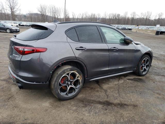ZASPAKBN0N7D49181 - 2022 ALFA ROMEO STELVIO TI GRAY photo 3