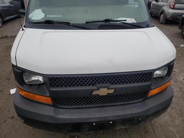 1GCWGAFF6G1235580 - 2016 CHEVROLET EXPRESS G2 WHITE photo 11