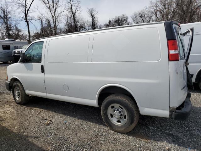 1GCWGAFF6G1235580 - 2016 CHEVROLET EXPRESS G2 WHITE photo 2