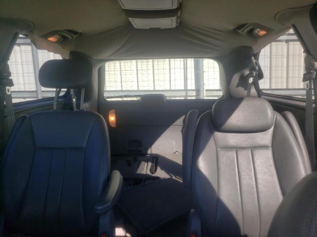 2C4GP54L85R278234 - 2005 CHRYSLER TOWN & COU TOURING 银色 照片 10