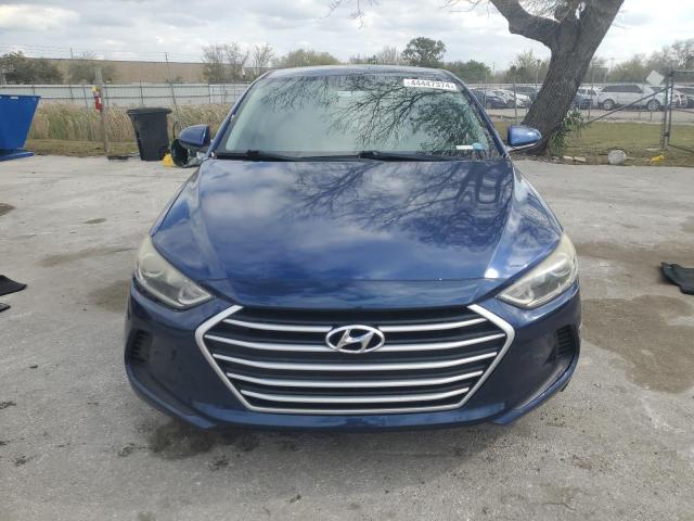 5NPD84LF6HH043161 - 2017 HYUNDAI ELANTRA SE BLUE photo 5