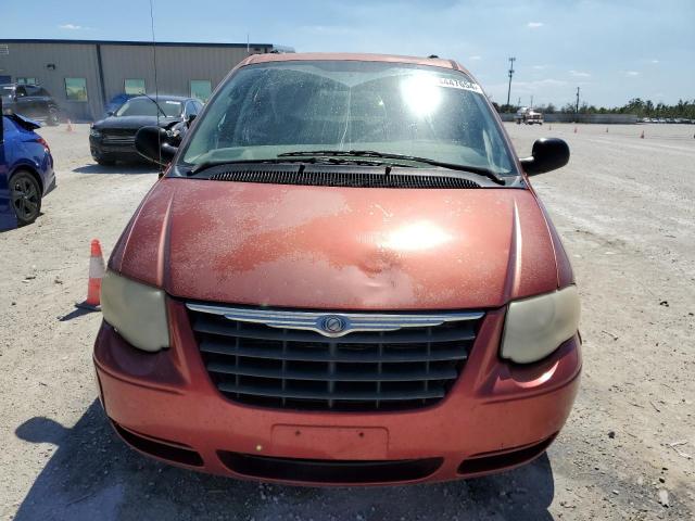 2A4GP44R17R220803 - 2007 CHRYSLER TOWN & COU LX RED photo 5