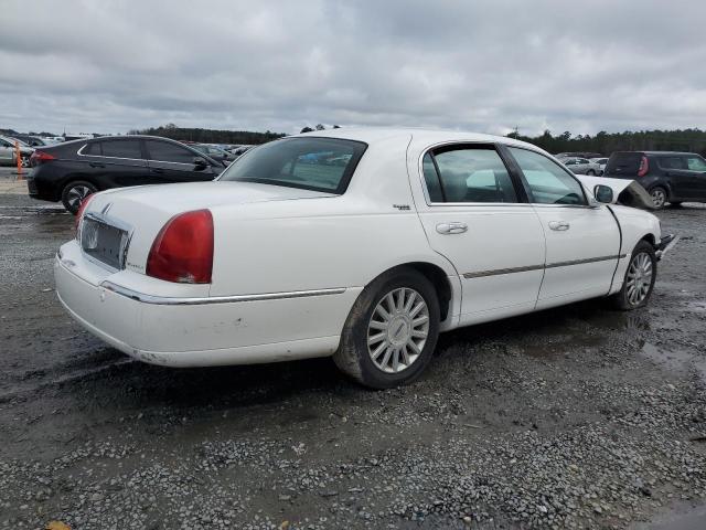 1LNHM82W65Y661429 - 2005 LINCOLN TOWN CAR SIGNATURE LIMITED WHITE photo 3