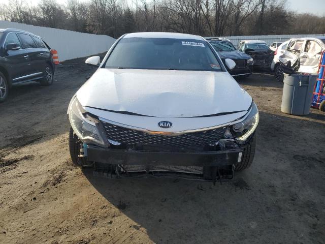 5XXGU4L38GG120461 - 2016 KIA OPTIMA EX WHITE photo 5