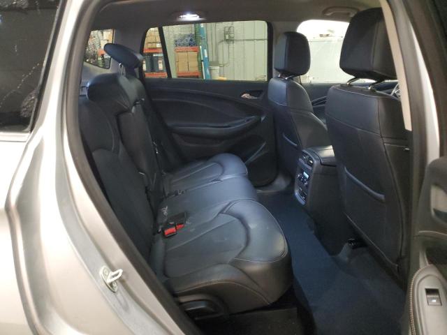 LRBFX1SA4JD006782 - 2018 BUICK ENVISION ESSENCE Արծաթագույն լուսանկար 11