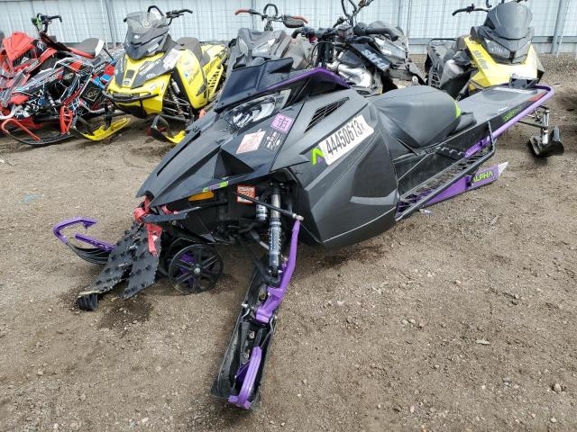 4UF19SNW5KT117215 - 2019 ARCTIC CAT ARTIC CAT PURPLE photo 2