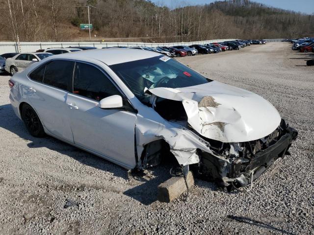 4T1BF1FK7GU516845 - 2016 TOYOTA CAMRY LE WHITE photo 4