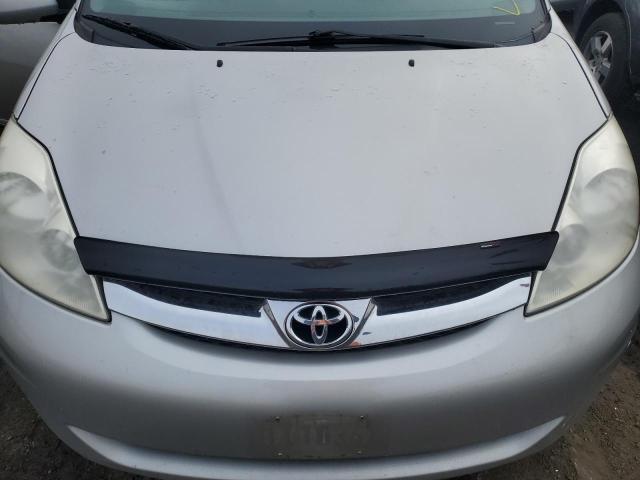 5TDDK4CC3AS033307 - 2010 TOYOTA SIENNA XLE SILVER photo 12