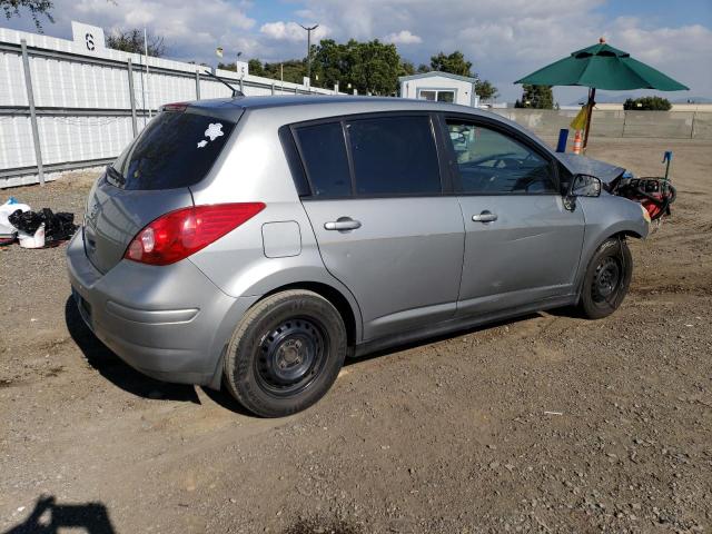 3N1BC13E08L353336 - 2008 NISSAN VERSA S SILVER photo 3