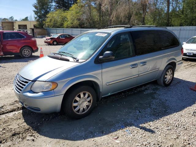 2005 CHRYSLER TOWN AND C TOURING, 