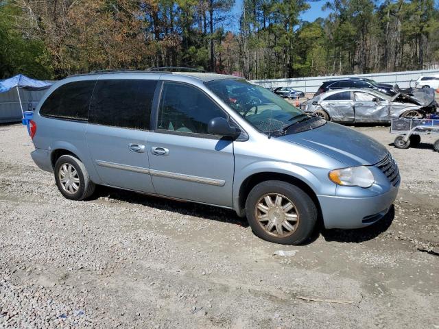 2C4GP54L65R505842 - 2005 CHRYSLER TOWN AND C TOURING TURQUOISE photo 4