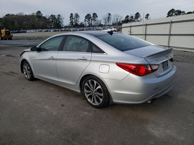 5NPEC4AB2DH621026 - 2013 HYUNDAI SONATA SE SILVER photo 2