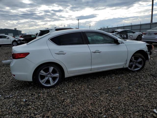 19VDE1F79DE017673 - 2013 ACURA ILX 20 TECH WHITE photo 3