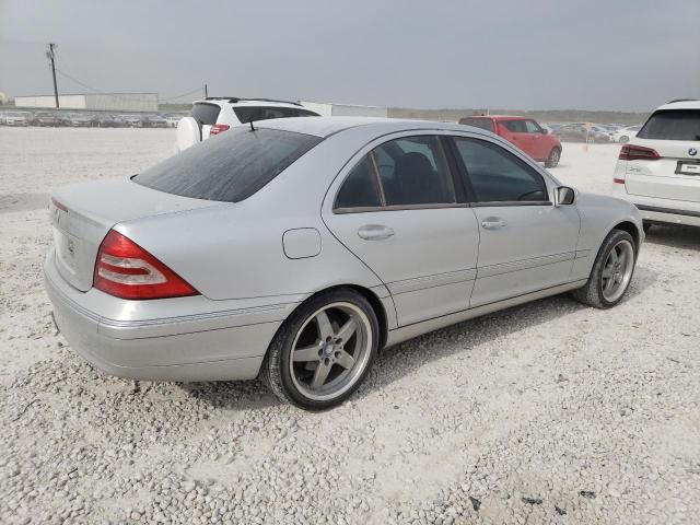 WDBRF64J61F113881 - 2001 MERCEDES-BENZ C 320 SILVER photo 3