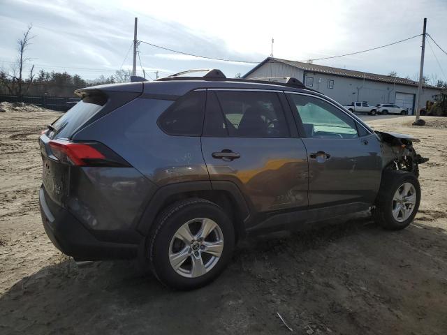 2T3P1RFV9MC223644 - 2021 TOYOTA RAV4 XLE GRAY photo 3