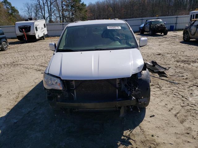 2C4RC1BG3ER396310 - 2014 CHRYSLER TOWN & COU TOURING თეთრი ფოტო 5