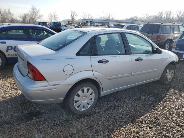 1FAFP34384W155934 - 2004 FORD FOCUS SE COMFORT SILVER photo 3