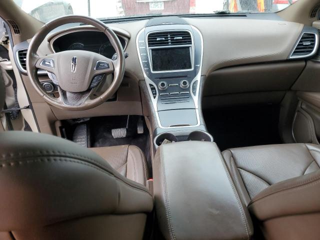 2LMPJ8LR5HBL13690 - 2017 LINCOLN MKX RESERVE TAN photo 8