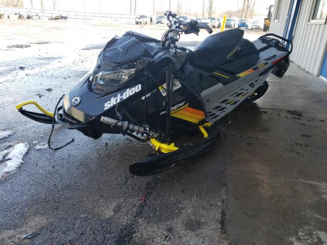 2BPSUPKA7KV000461 - 2019 SKI DOO SNOWMOBILE TWO TONE photo 2