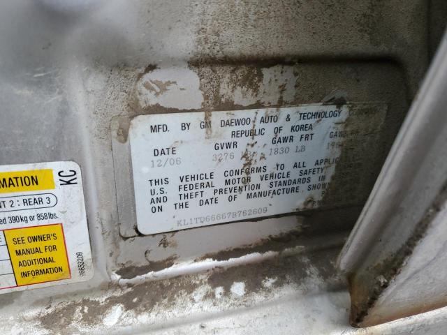 KL1TD66667B762609 - 2007 CHEVROLET AVEO BASE SILVER photo 12