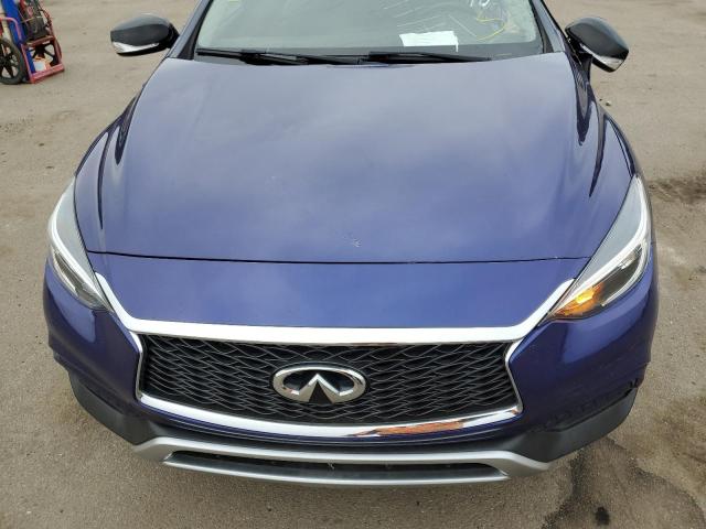 SJKCH5CR3HA032778 - 2017 INFINITI QX30 BASE BLUE photo 11
