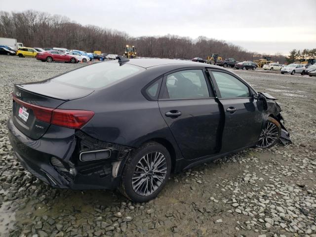 3KPF54AD2PE514437 - 2023 KIA FORTE GT LINE BLACK photo 3