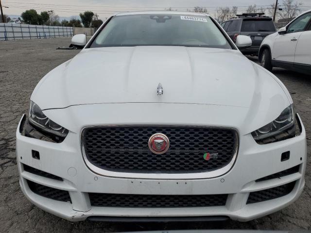 SAJAD4BN4HA952905 - 2017 JAGUAR XE PREMIUM WHITE photo 5