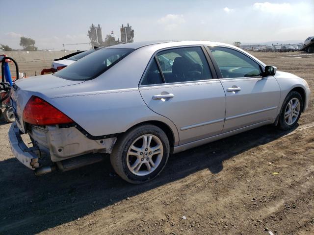 1HGCM56326A049916 - 2006 HONDA ACCORD SE SILVER photo 3