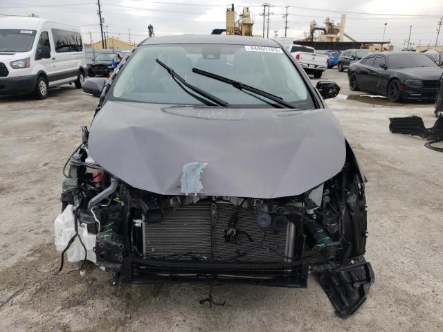 JTDKARFU3L3125341 - 2020 TOYOTA PRIUS L GRAY photo 5