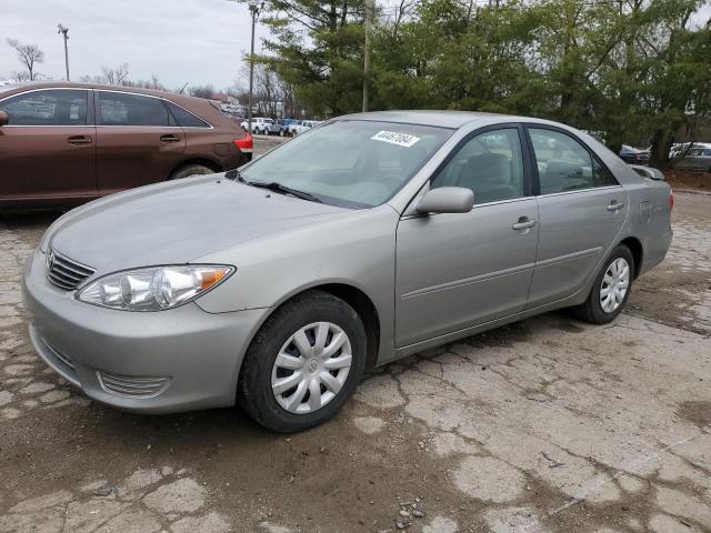 4T1BE32K55U532298 - 2005 TOYOTA CAMRY LE GRAY photo 1